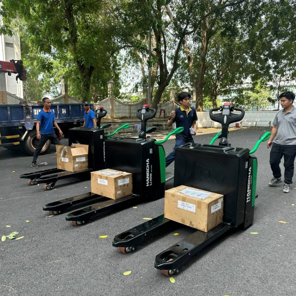 Xe Nâng Tay Điện Lithium Hangcha Có Bệ Đứng Lái 2 Tấn