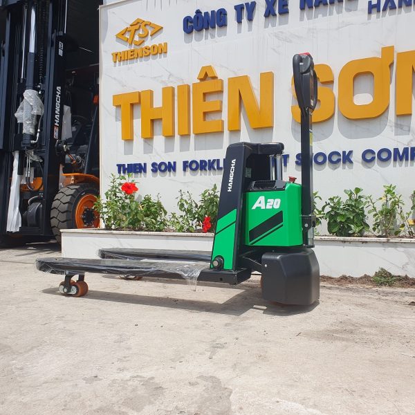 xe nâng tay điện 2 tấn dòng AMA sử dụng pin Lithium